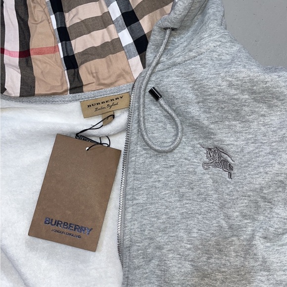 Burberry Zip Up - Picture 3 of 4